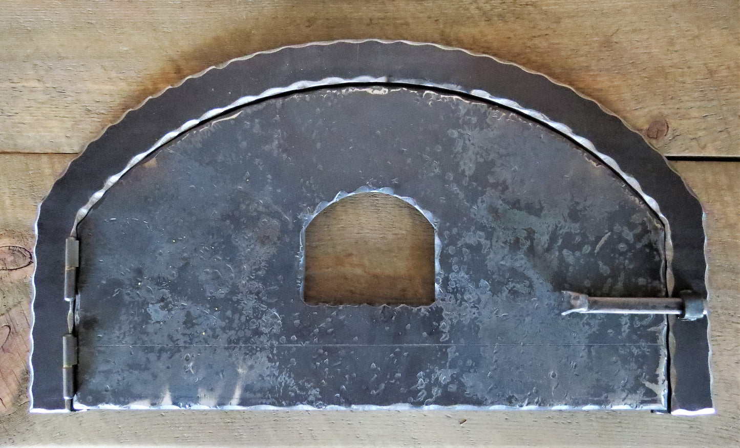 simple iron pizza oven door with latch