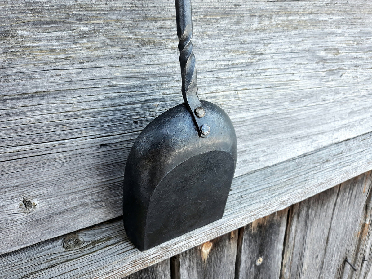 Hand Fire place Shovel Fireplace Tools Wrought Ash Shovel Black