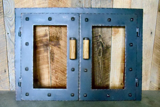 5 Reasons Why a Hinged Pizza Oven Door is a Game-Changer