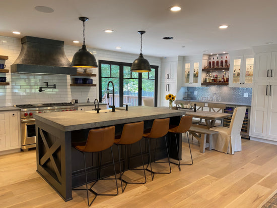 6 Reasons to Choose a Custom Range Hood for Your Kitchen Redesign