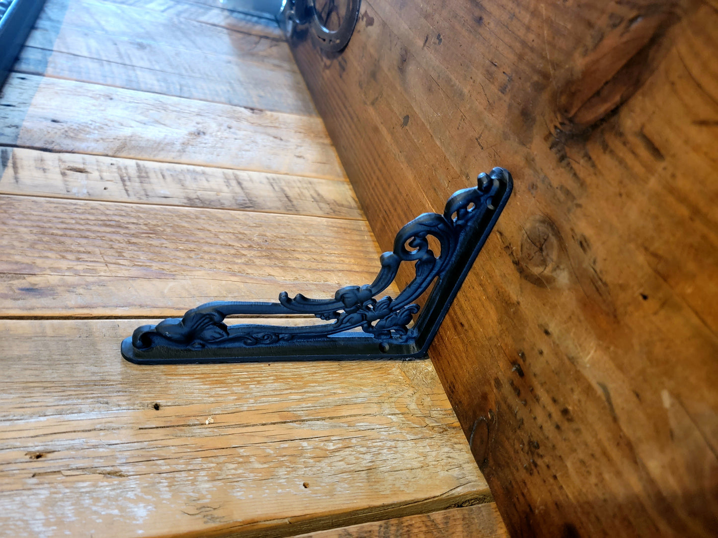 Romantic Iron Corbel / Iron Shelf Bracket