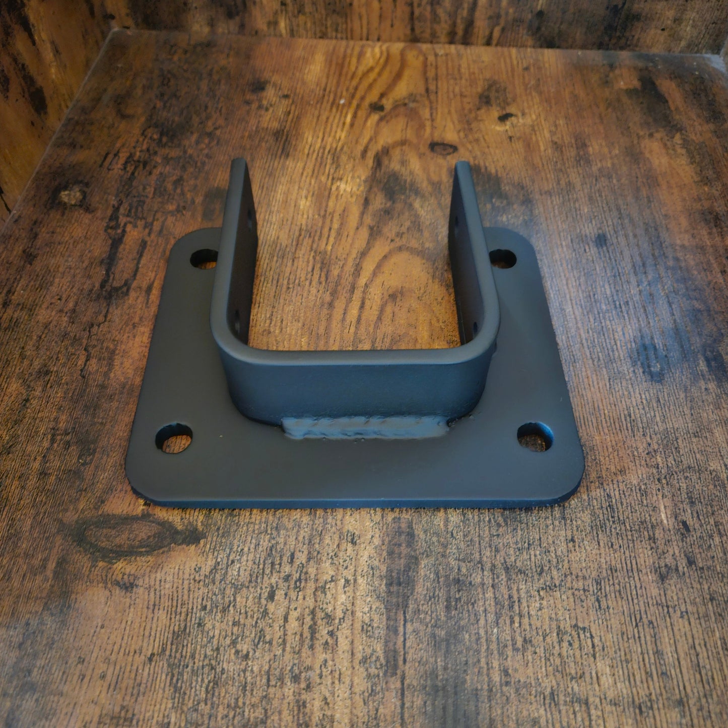 Tuscan Iron Joist Hanger