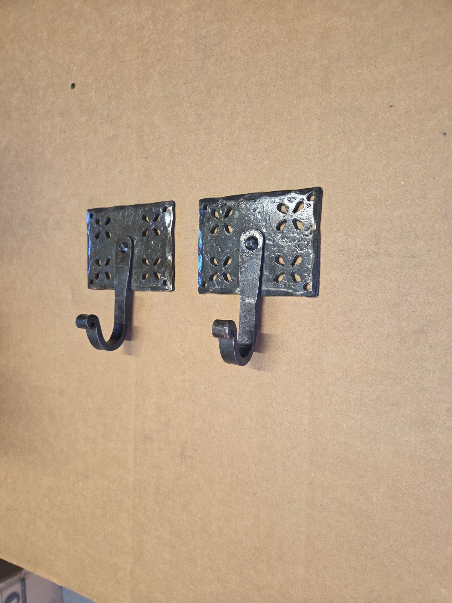 IN STOCK Shabby Chic Iron Wall Hooks