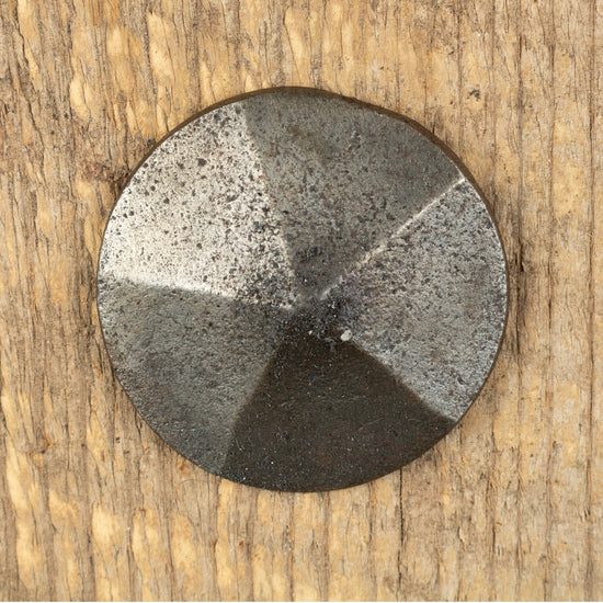 Bulk Box 1 1/2" Round Pyramid Head Nail (QTY 105)
