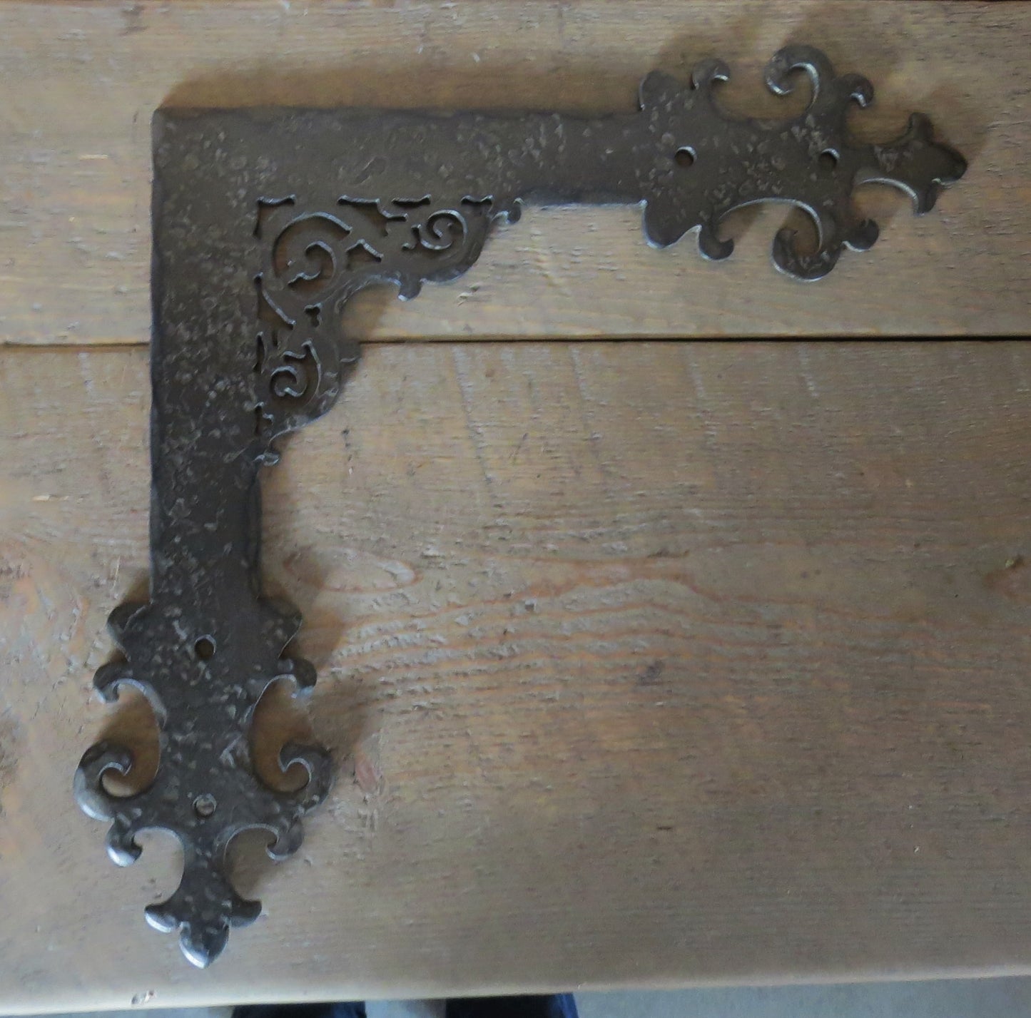 Gothic Cathedral Iron "L" Strap