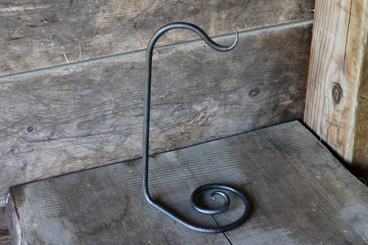 Scrolled Iron Banana Stand Kitchen Organizers Kitchen Accessories