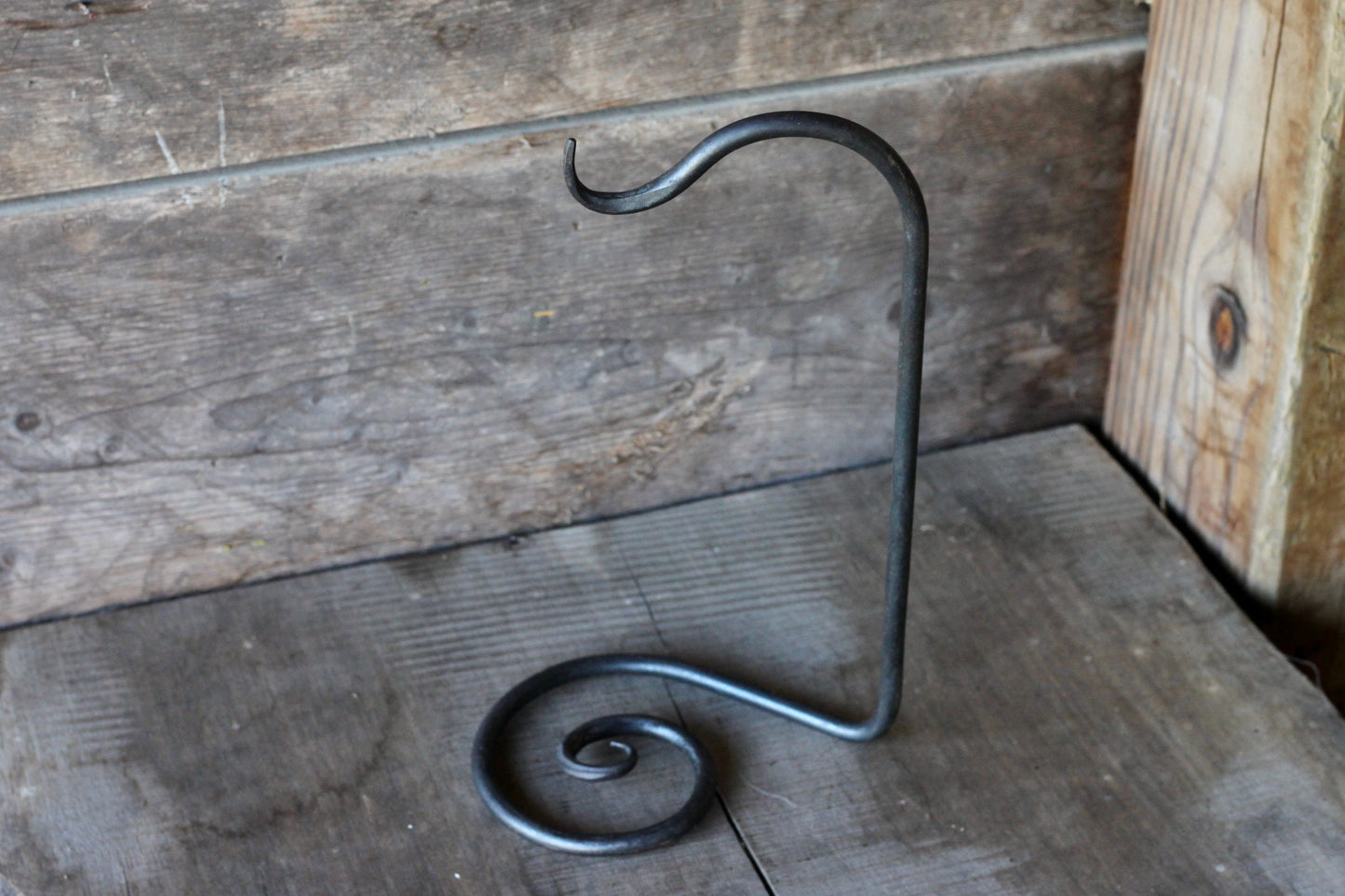 Scrolled Iron Banana Stand Kitchen Organizers Kitchen Accessories