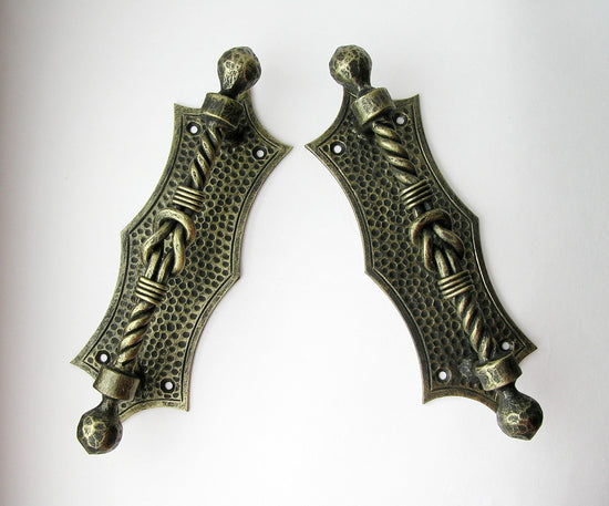 Knot of Hercules wrought iron door handles in gold Door Knobs & Handles