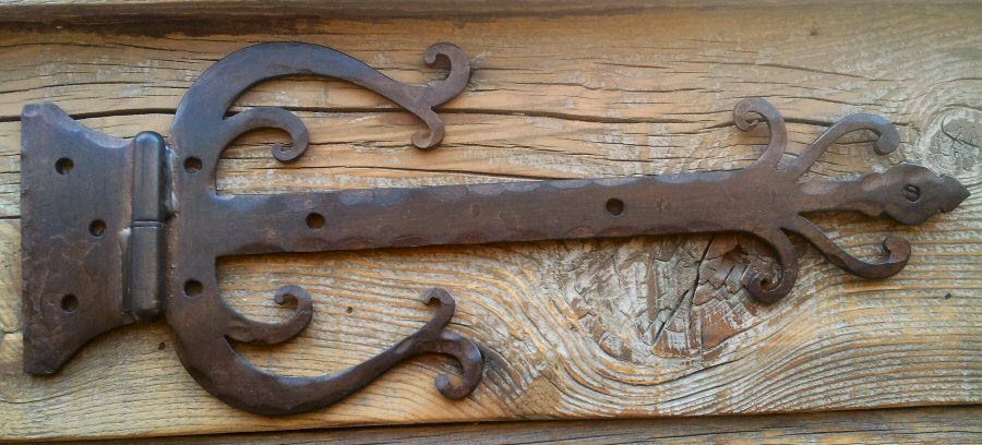 Celtic Iron XL Functioning Hinge Strap