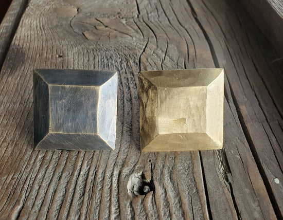 1 1/2" Square Plateau Hammered Brass Head Nail
