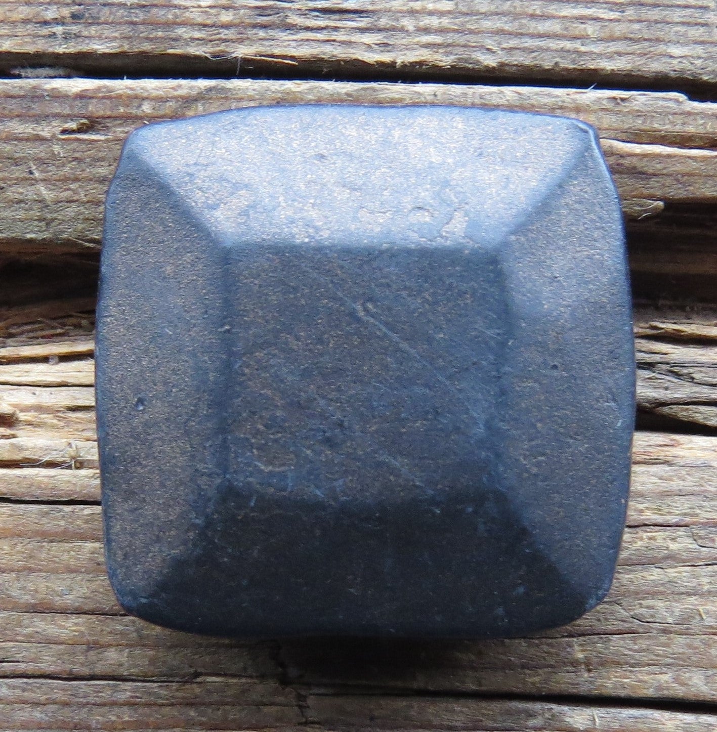 1 1/4" Square Plateau Hammered Head Nail