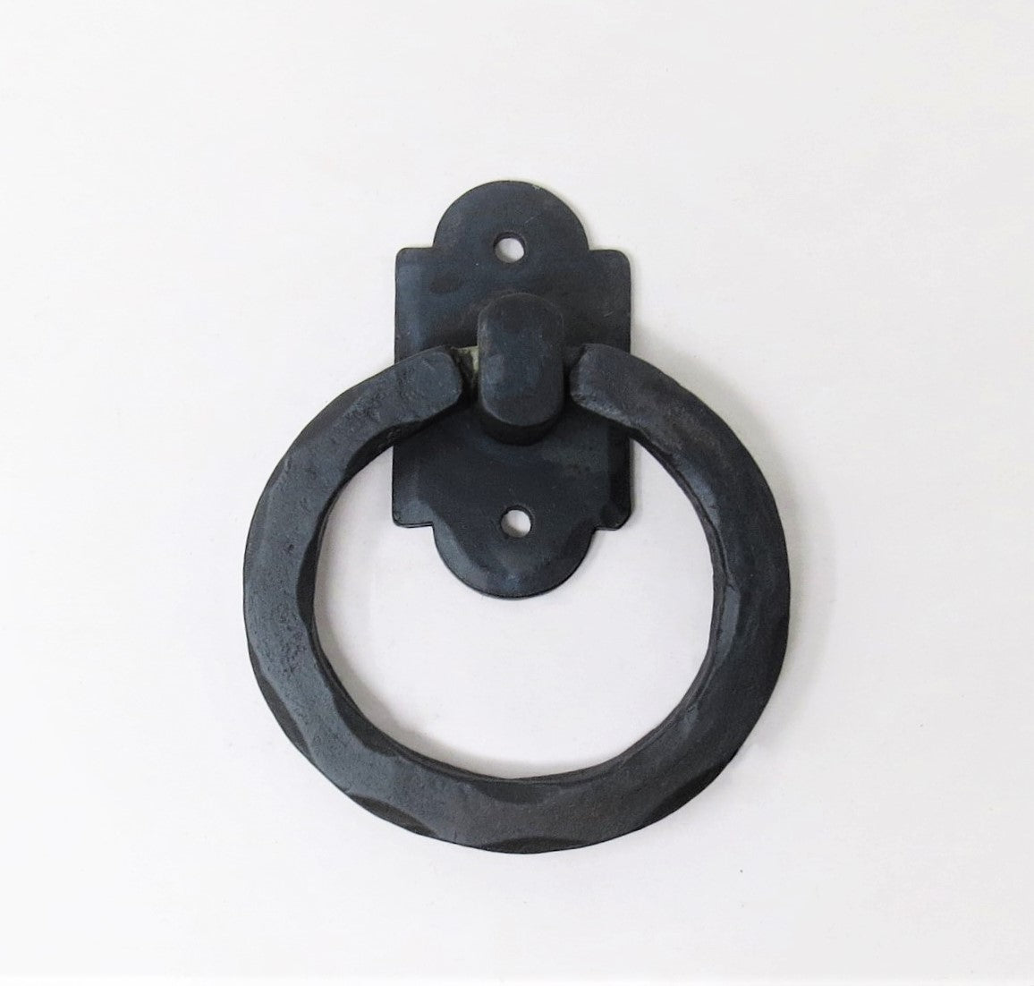 Llamador de puerta de hierro colonial/tirador de anillo