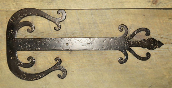 Load image into Gallery viewer, Celtic Iron Faux Hinge Strap
