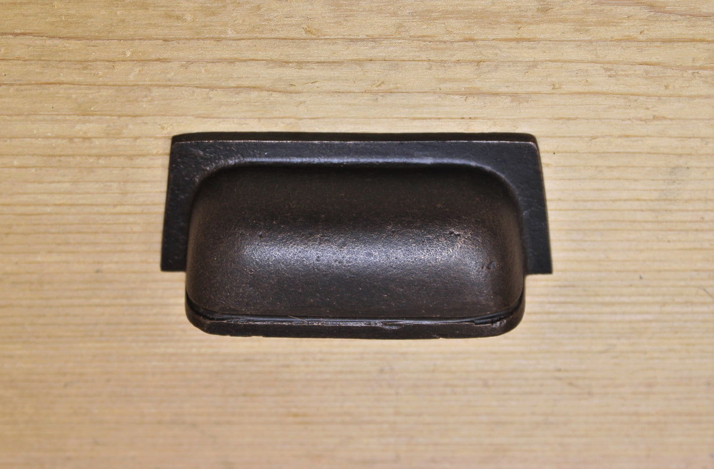 Load image into Gallery viewer, Stagecoach Iron Drawer Pull
