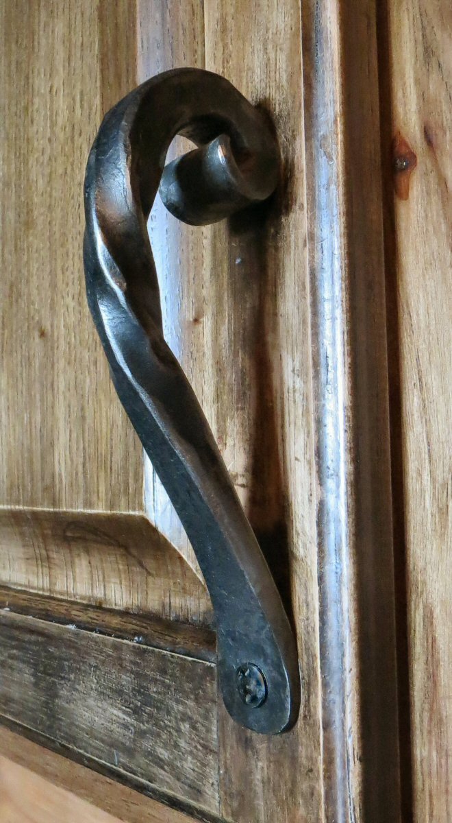 Chateauesque Cabinet Handle
