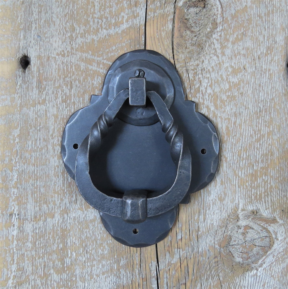 HRP-329 Tudor Revival Iron Door Knocker / Ring Pull
