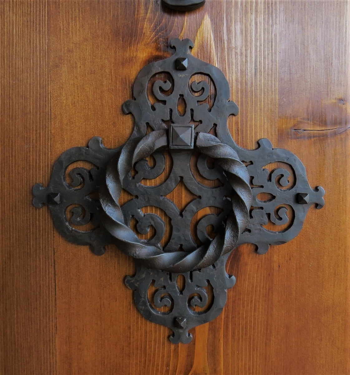 Load image into Gallery viewer, HRP-338 Gothic Cathedral Iron Door Knocker / Ring Pull
