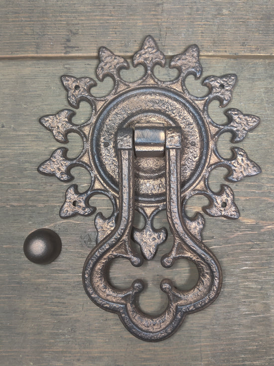Load image into Gallery viewer, Portuguese Gothic Door Knocker / Ring Pull
