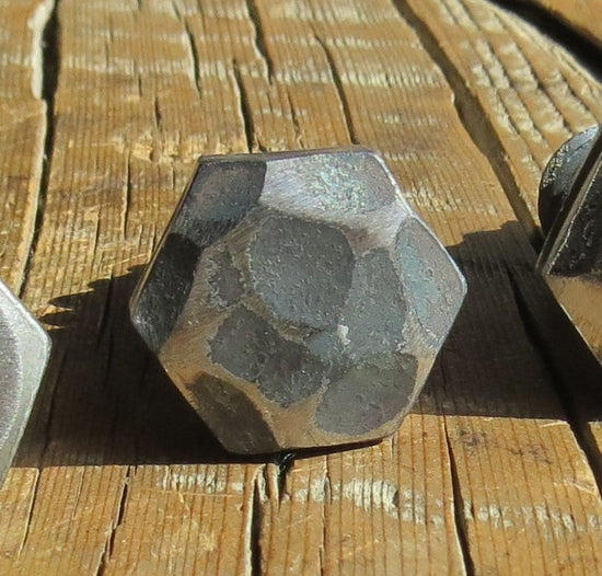 Cabeza hexagonal martillada de 1/4" de diámetro