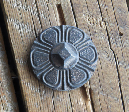Load image into Gallery viewer, 2 1/8&amp;quot; Round Embossed Iron Nail
