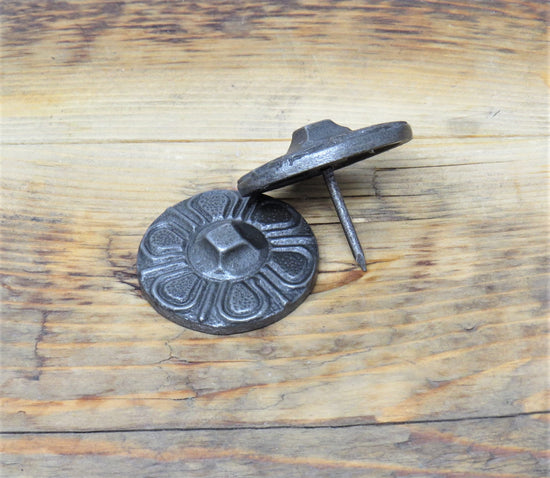 Load image into Gallery viewer, 1 3/8&amp;quot; Round Embossed Iron Nail
